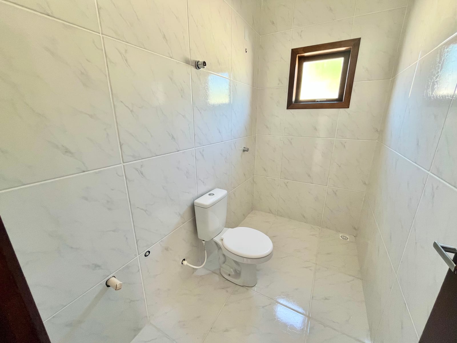 Foto do imóvel Casa 100% Reformada com Amplo Quintal no Monte Castelo