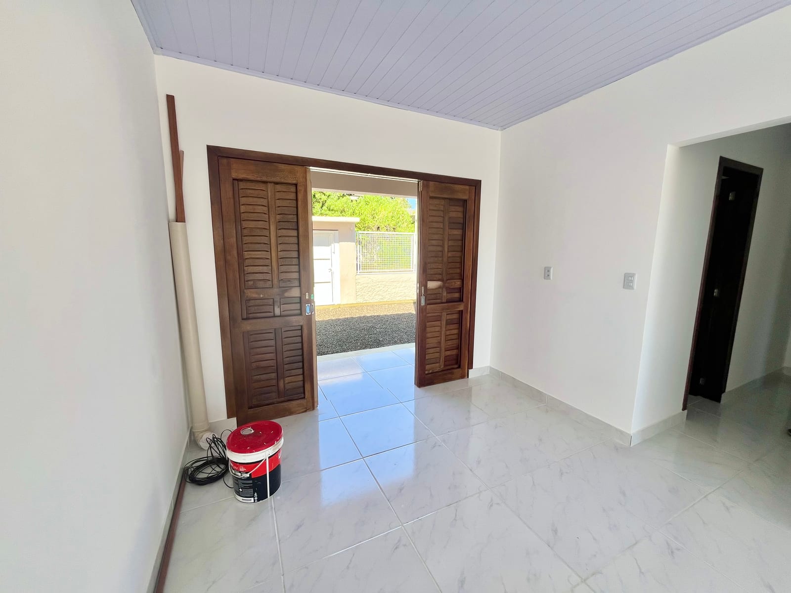 Foto do imóvel Casa 100% Reformada com Amplo Quintal no Monte Castelo